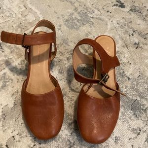 Mary Jane clog with heel, brown leather